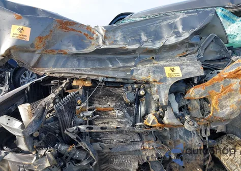 2004 Toyota Tundra Sr5 V8 z USA, uszkodzony, nr VIN 5TBRT34194S441253